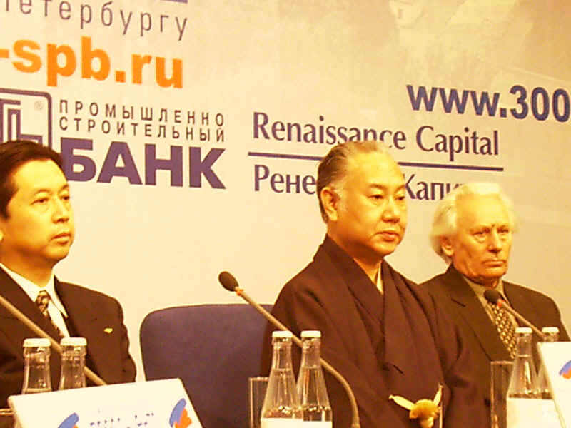 Пресс-конференция. Фото Наталии Кириловой